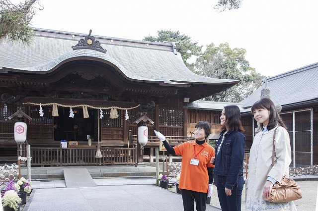 地元のガイドさんと一緒に「おちらと」散策