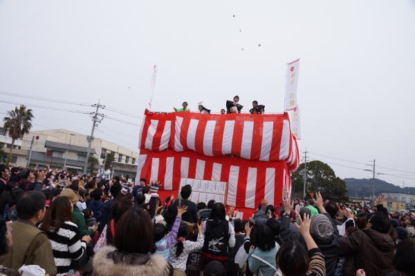 餅まきイメージ