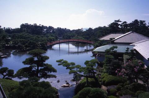 中津万象園　庭園の様子