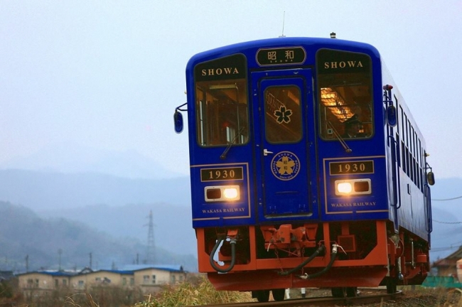 人気観光列車「昭和」