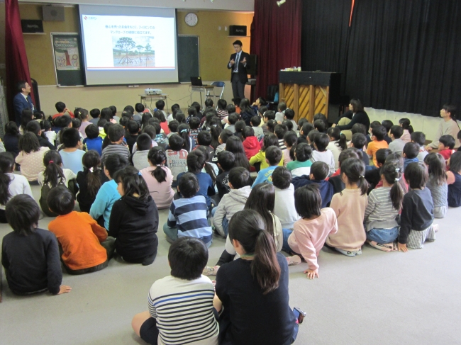 出前授業の様子（東京都あきる野市立南秋留小学校）