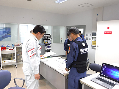 若松海上保安部への状況報告訓練