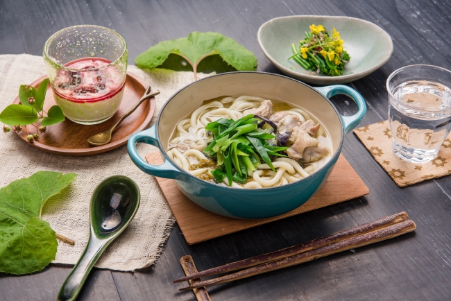 秋田の名産うどん！春のばっけ味噌うどん（レシピ1例）