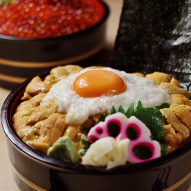 至高のウニ丼6000円