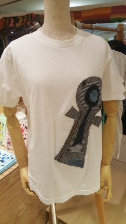 Ｔシャツ５，９４０円