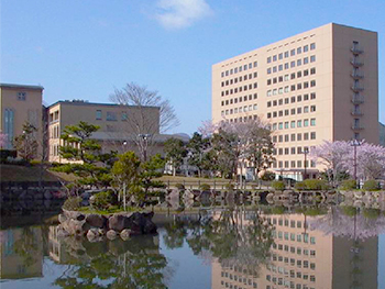 バイオ環境館（京都亀岡キャンパス）