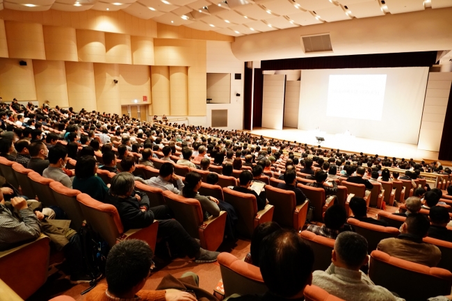 専門家による講演は大盛況