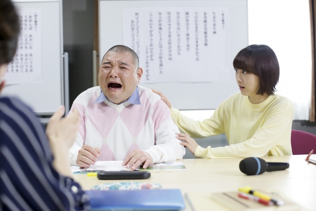 内山信二さん、松井玲奈さん