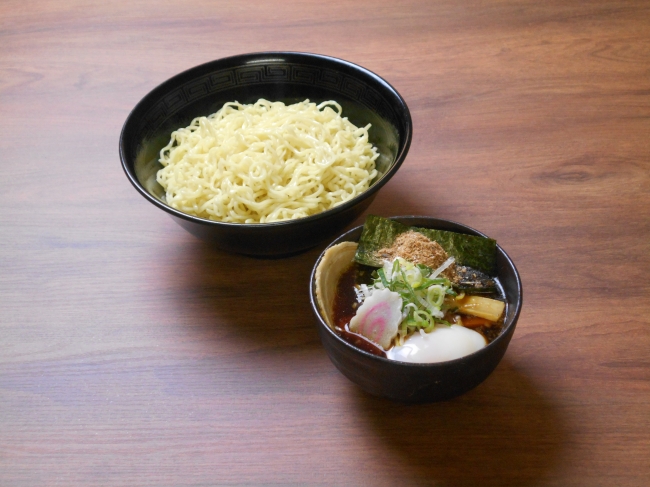 魚介黒つけ麺 （安積ＰＡ 上下線）