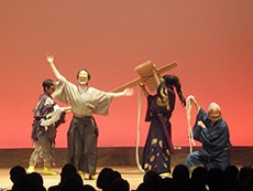 昨年の公演「里見八犬伝　其ノ参」