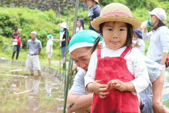 自社農場は、一年を通して、子供から大人まで楽しめる自然体験イベントを実施