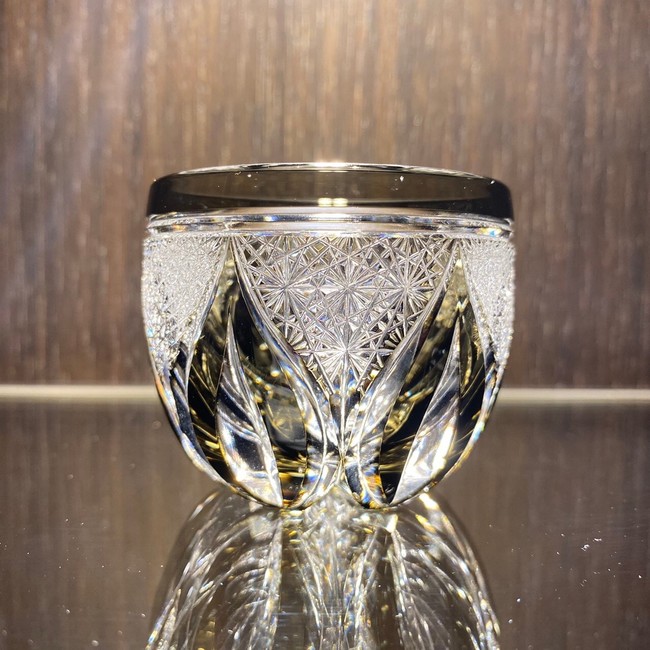 SAKE GLASS 雫-LUXURY 薄墨 60,500円(税込)