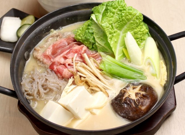 特選牛しゃぶどて鍋￥1,000（税抜）ご飯・漬物付き