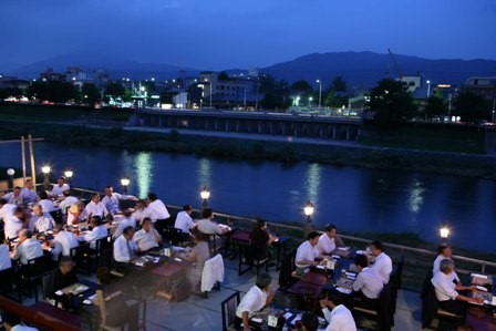 「幾松」（鴨川）イメージ