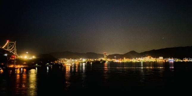 壇之浦ＰＡから望む門司港レトロ一帯のロマンチックな夜景