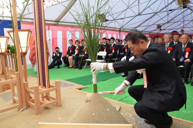 （仮称）アパホテル〈御堂筋 西中島南方駅前〉起工式