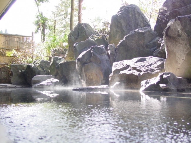 天然温泉露天風呂