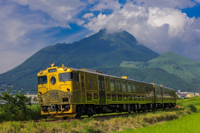 JR九州：JRKYUSHU SWEET TRAIN「或る列車」ペア乗車券