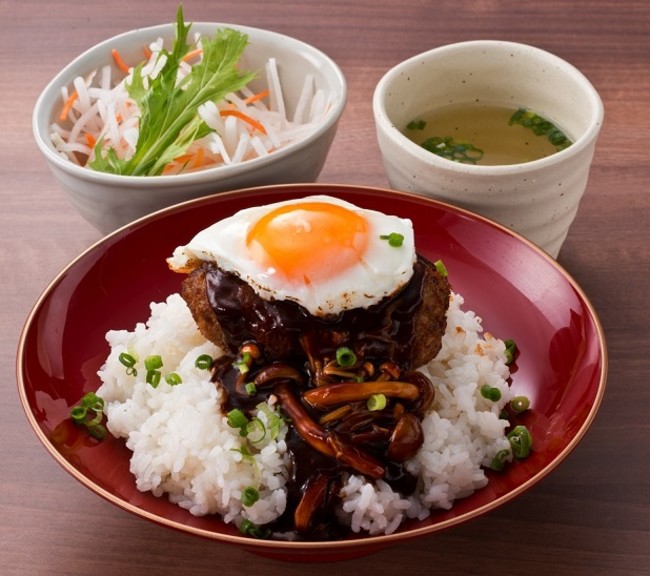 ・ハンバーグ丼 　月見デミ