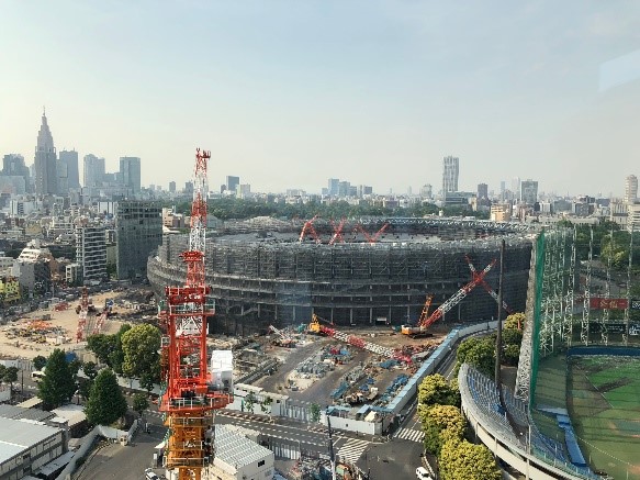 建設中の新国立競技場（2018年6月時点）