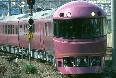 お座敷列車「宴」　（画像提供：ＪＲ東日本）