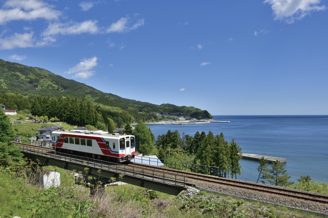 三陸鉄道（イメージ）　写真提供：三陸鉄道株式会社（無断転用厳禁）