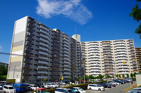 千里山田西団地　外観