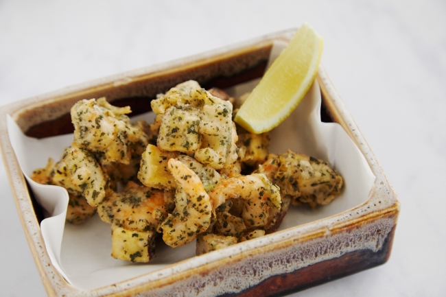 小海老と根菜の碾茶パラパラ揚げ　1100円