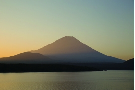 風光明媚な山梨県富士吉田市