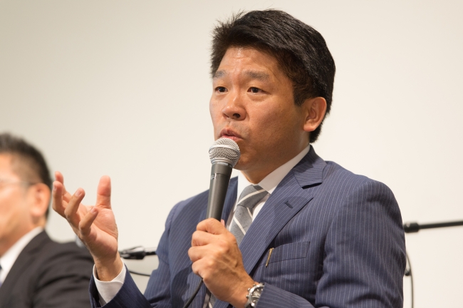 〈伊東屋 代表取締役社長 伊藤明氏〉