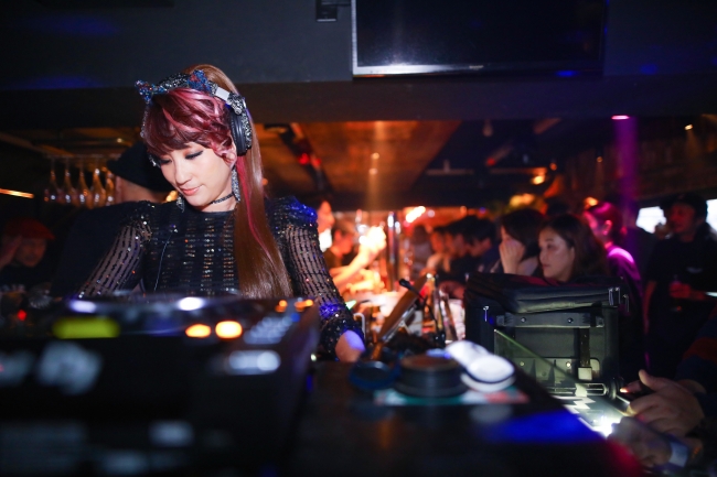 DJ KAORI