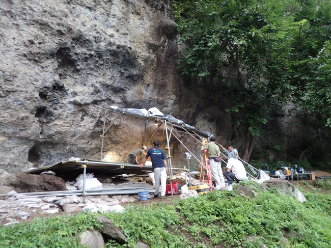 居家以岩陰（いやいいわかげ）遺跡