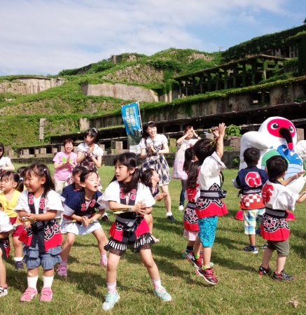 相川保育園・あいかわ幼稚園の子どもたちと