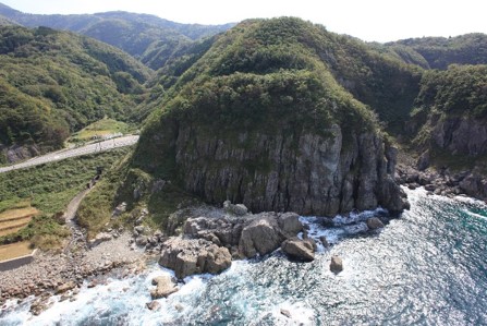 片辺・鹿野浦海岸石切場跡