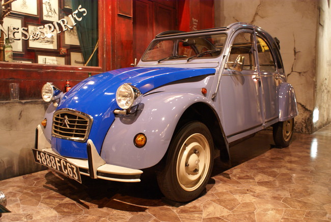 シトロエン 2CV６ スペシャル(フランス)