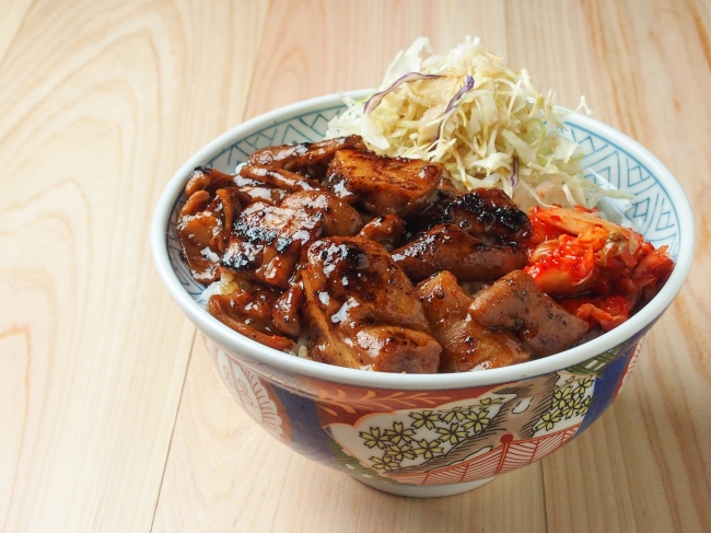 ホルモン焼肉丼