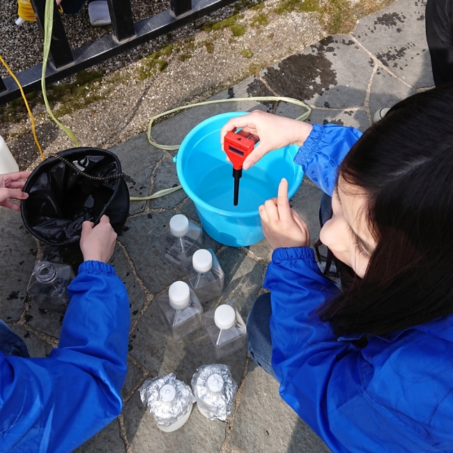 水温などを計測