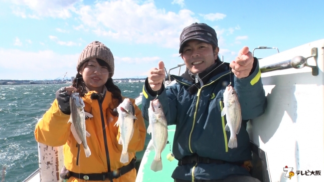 晴山由梨、高槻慧