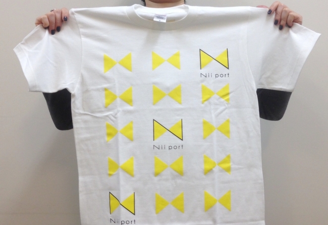 Nii port Tシャツ