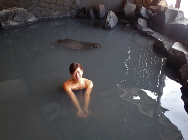 黒い湯（池の平温泉・ランドマーク妙高高原「温泉かふぇ」）