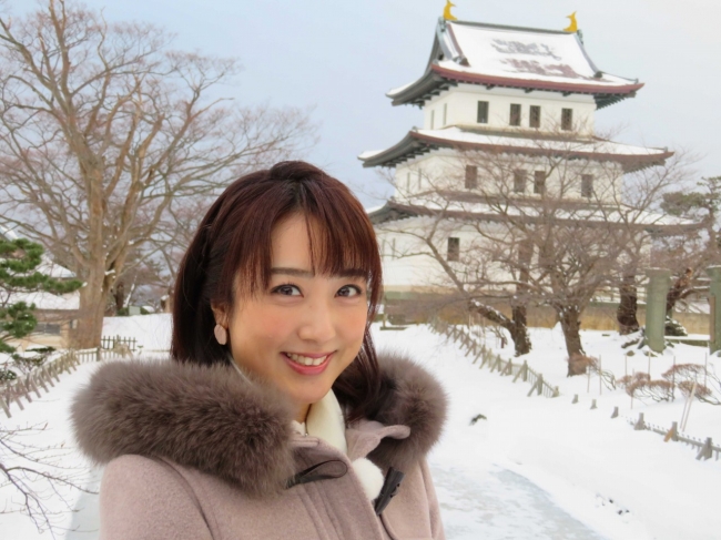 旅人：川田裕美 松前城をバックに