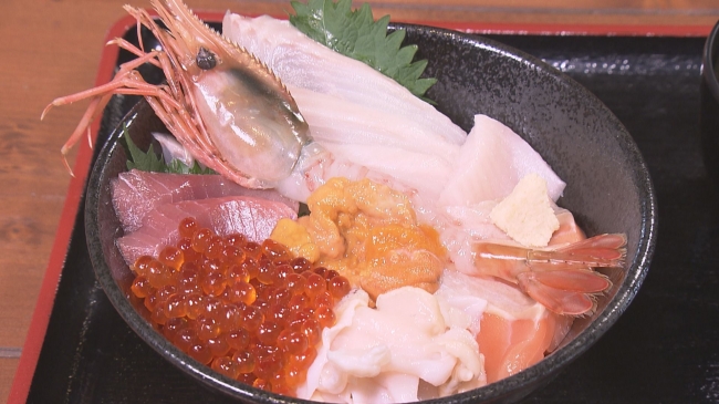 人気の海鮮丼