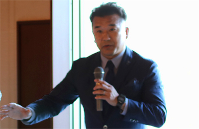 吉田義人氏