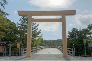 伊勢神宮 内宮 宇治橋鳥居（画像提供：神宮司庁）