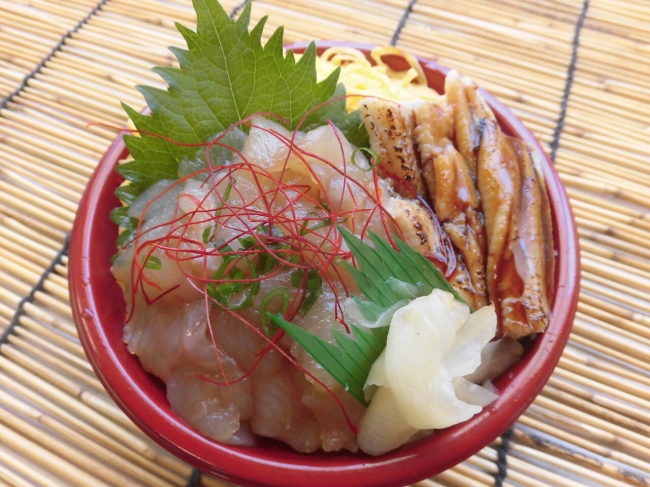 ヒラメと穴子の常磐もの丼（福島県）