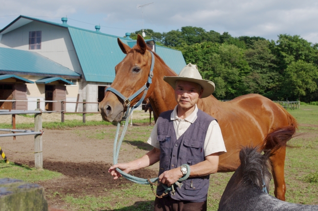 代表の浦野とイブキダイハーン