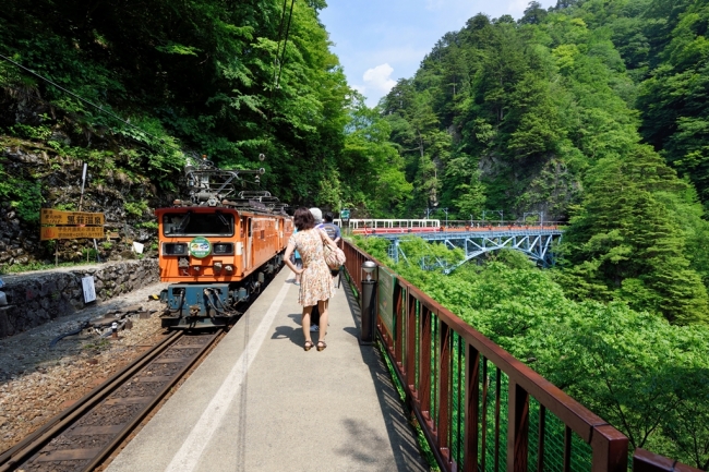 黒部峡谷鉄道トロッコ電車（イメージ）