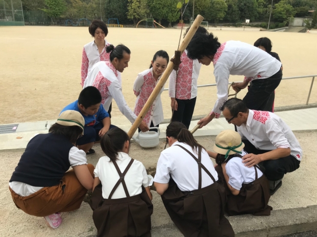 植樹式の様子