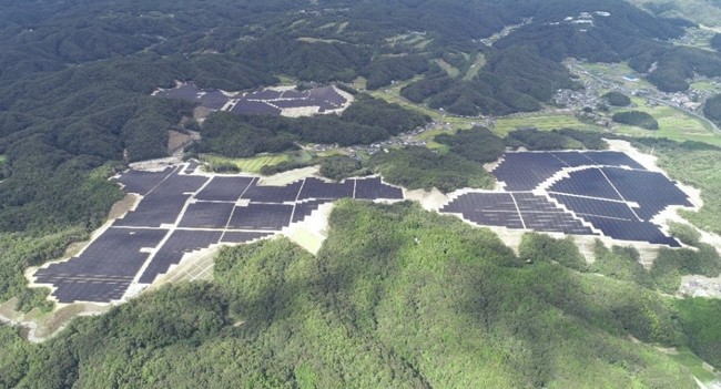 SF赤磐太陽光発電所全景