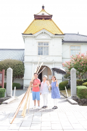 「レトロな気分で」出雲街道 旧勝田郡役所（勝央町）